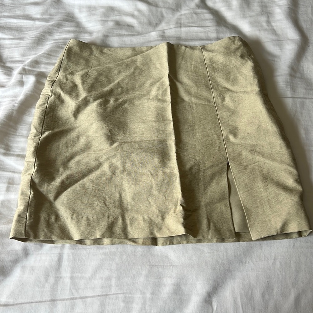 Tan skirt w slit